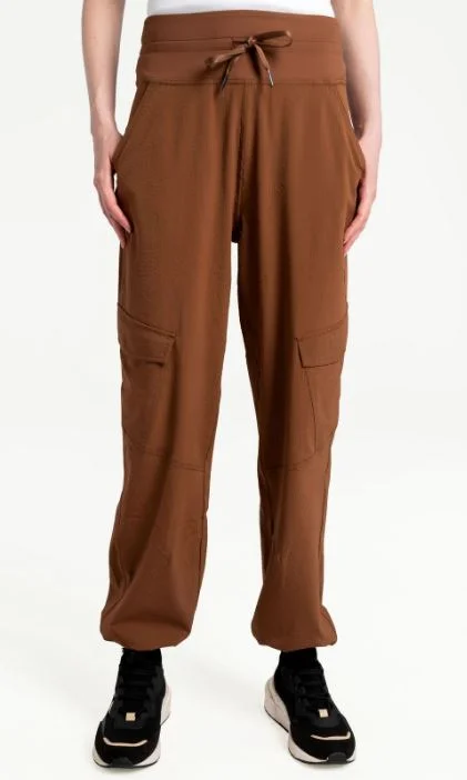 SALE! Women's Momentum Cargo Pant | Lole